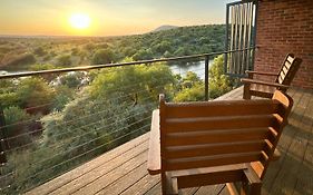 The Cliffhanger Lodge